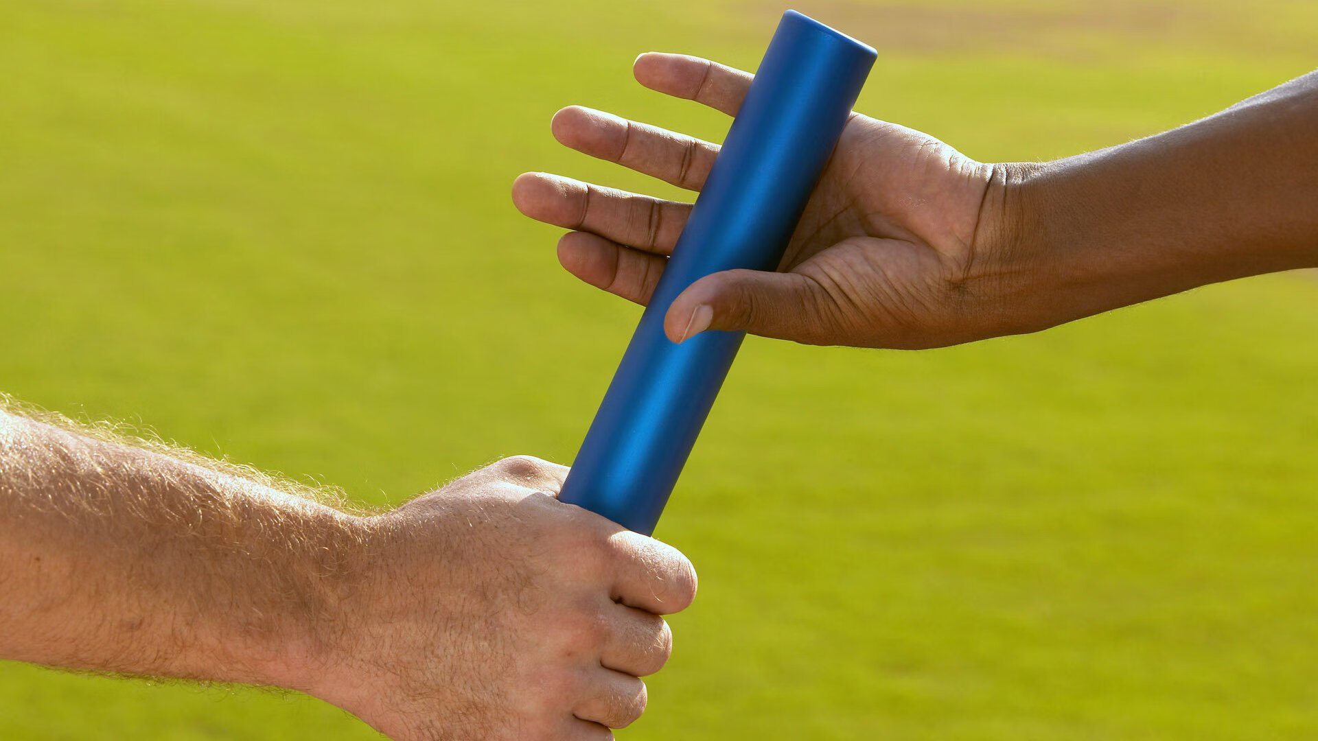 爱游戏真人体育娱乐-澳大利亚男子接力队后程发力逆转夺冠，奥运男子接力赛时间